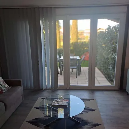 Gasbru - Golfe De St-tropez - Rez De Jardin T2 Avec Acces Piscine Et Tennis Gassin