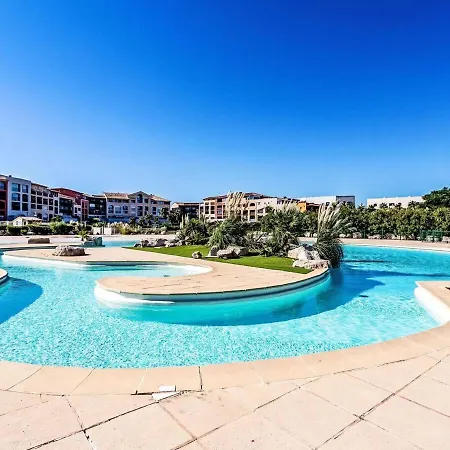 Gasbru - Golfe De St-tropez - Rez De Jardin T2 Avec Acces Piscine Et Tennis Apartmán Gassin
