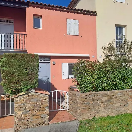 Gasbru - Golfe De St-tropez - Rez De Jardin T2 Avec Acces Piscine Et Tennis Apartmán *